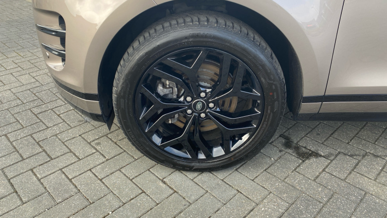 Land Rover Range Rover Evoque 1.5 P300e Evoque Edition 5dr Auto Hatchback